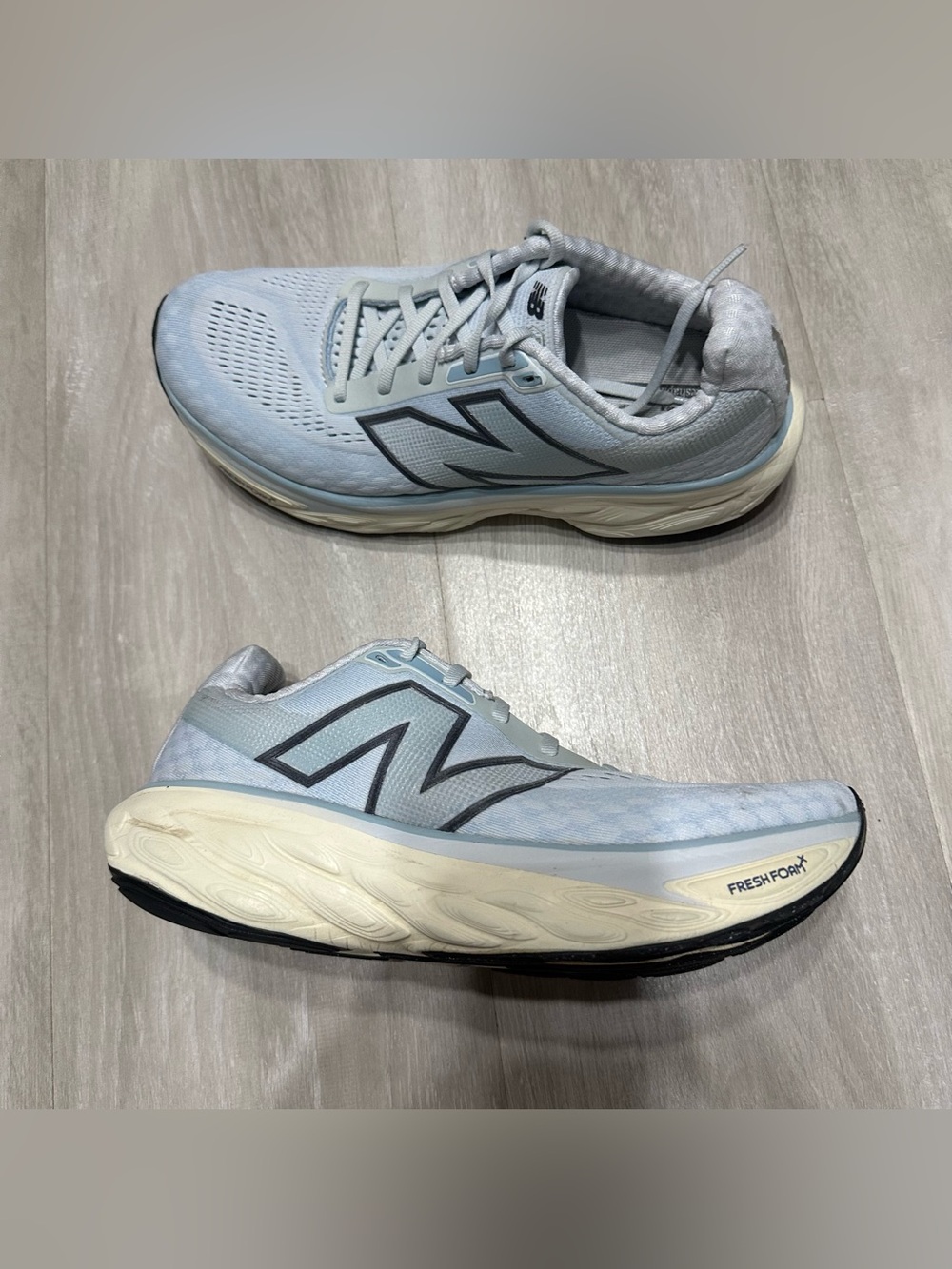 New Balance Fresh Foam 1080v14 Ice Blue Woman’s Sneakers Sz 9.5